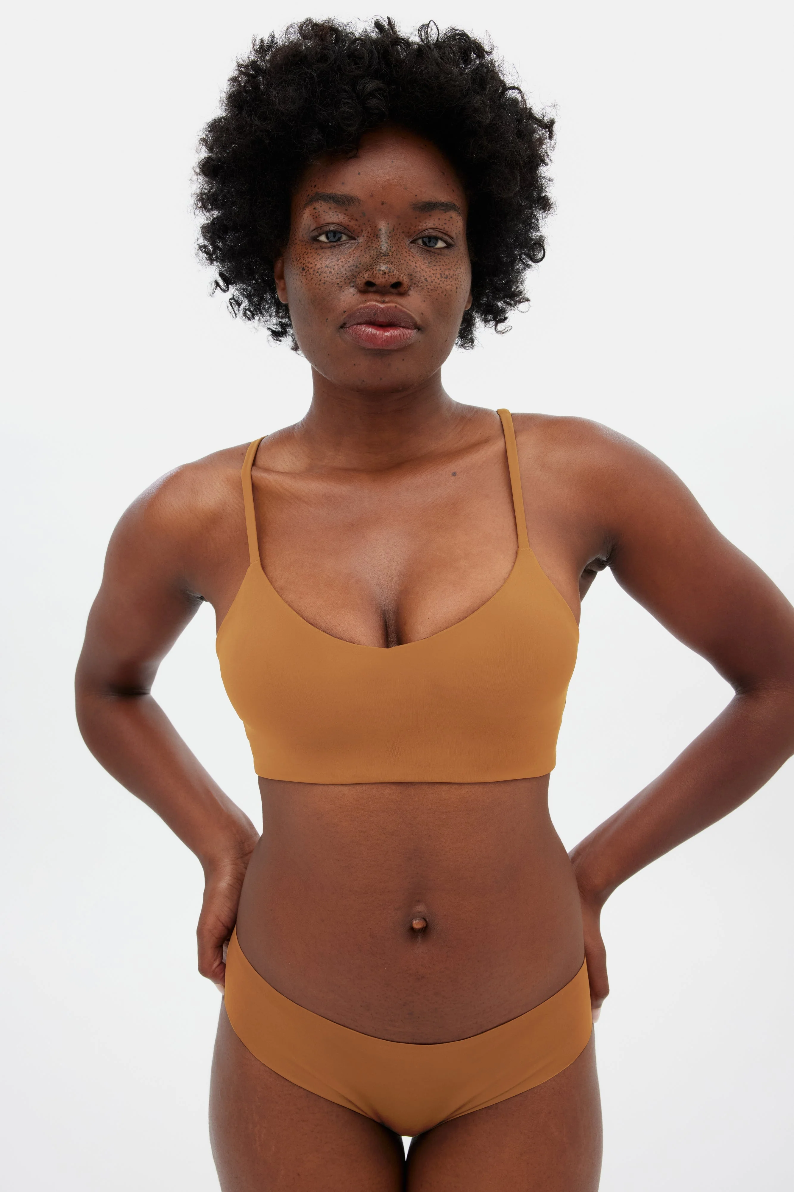 Amber Cheeky Hipster - Image 5