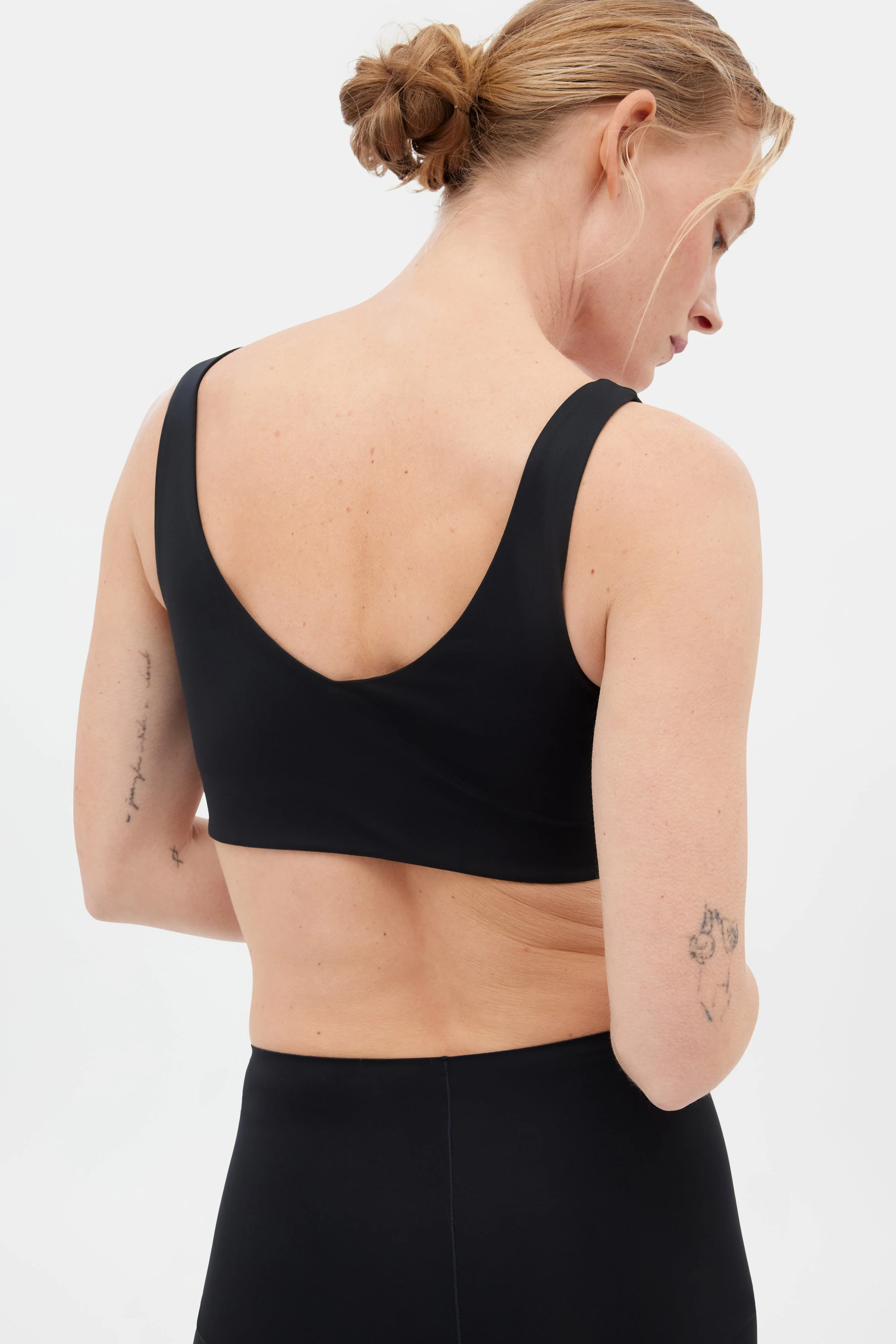 Black Scoop Bralette - Image 4