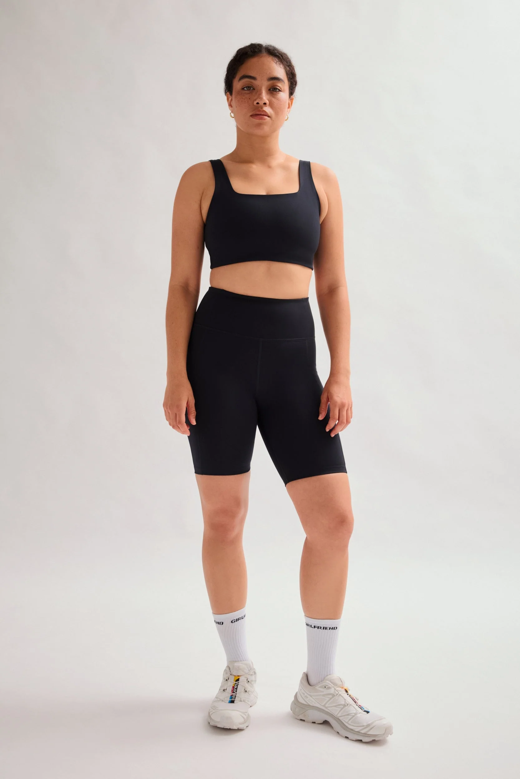 Black Tommy Cropped Bra - Image 3
