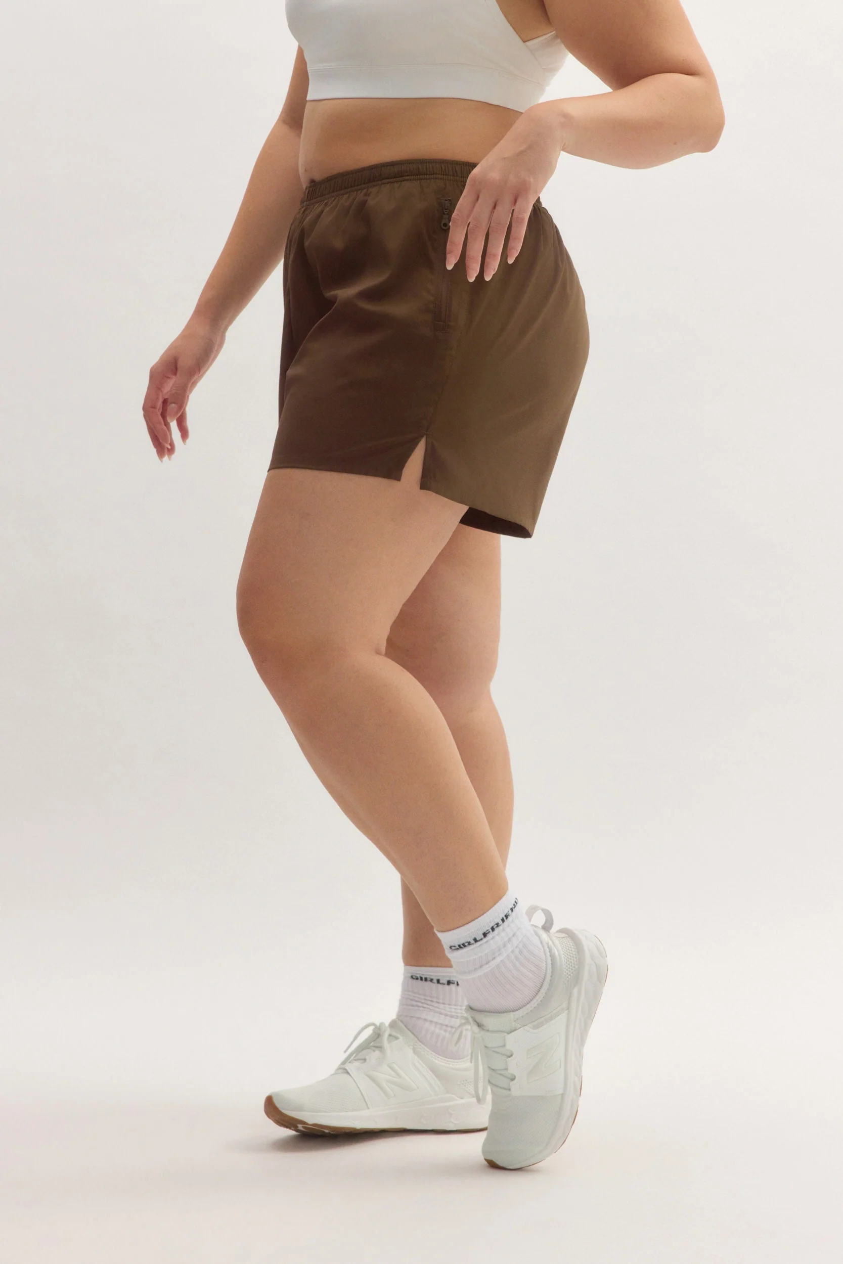 Chestnut Gazelle Short - Image 2
