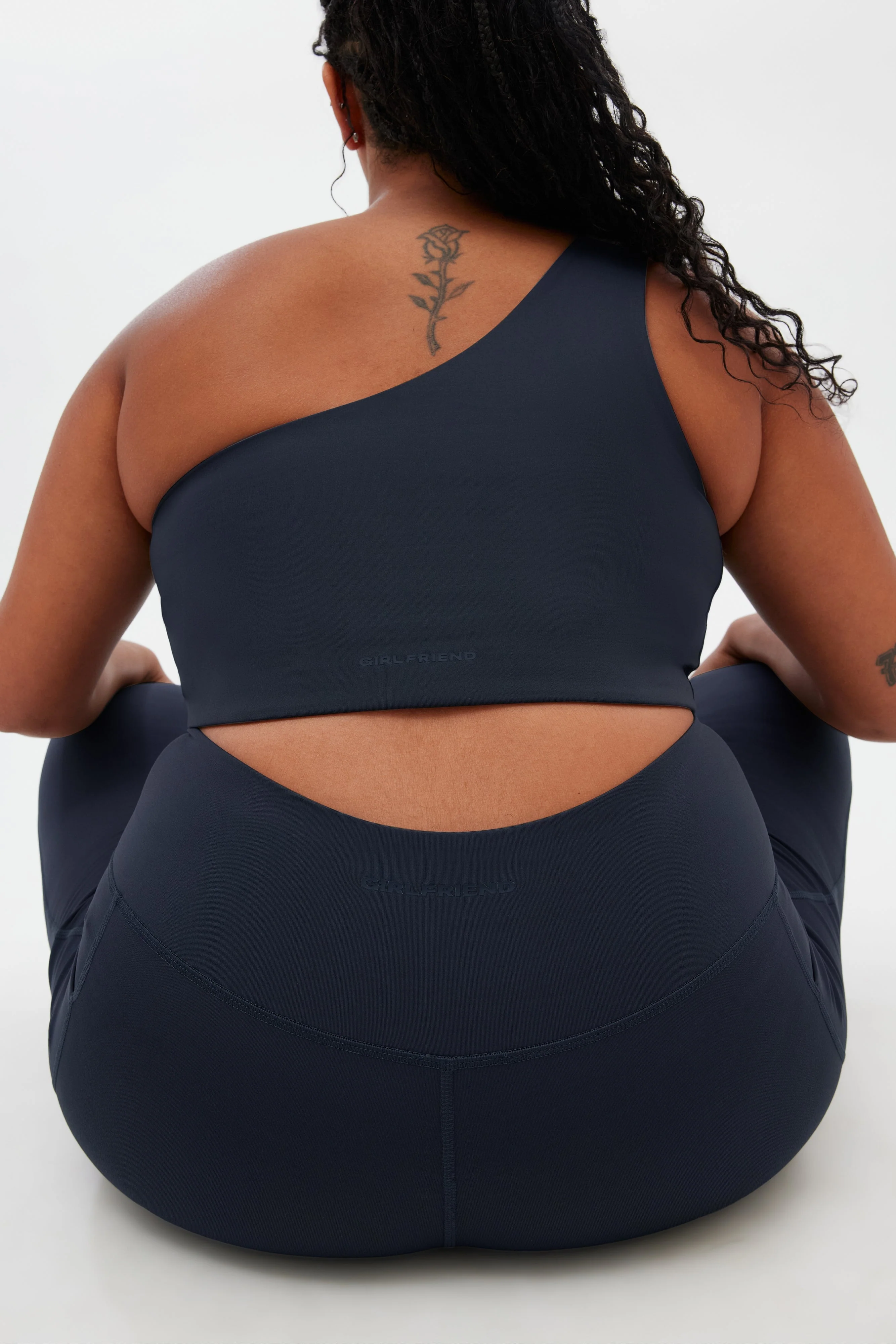Skyline Compressive Pocket Legging - Image 4