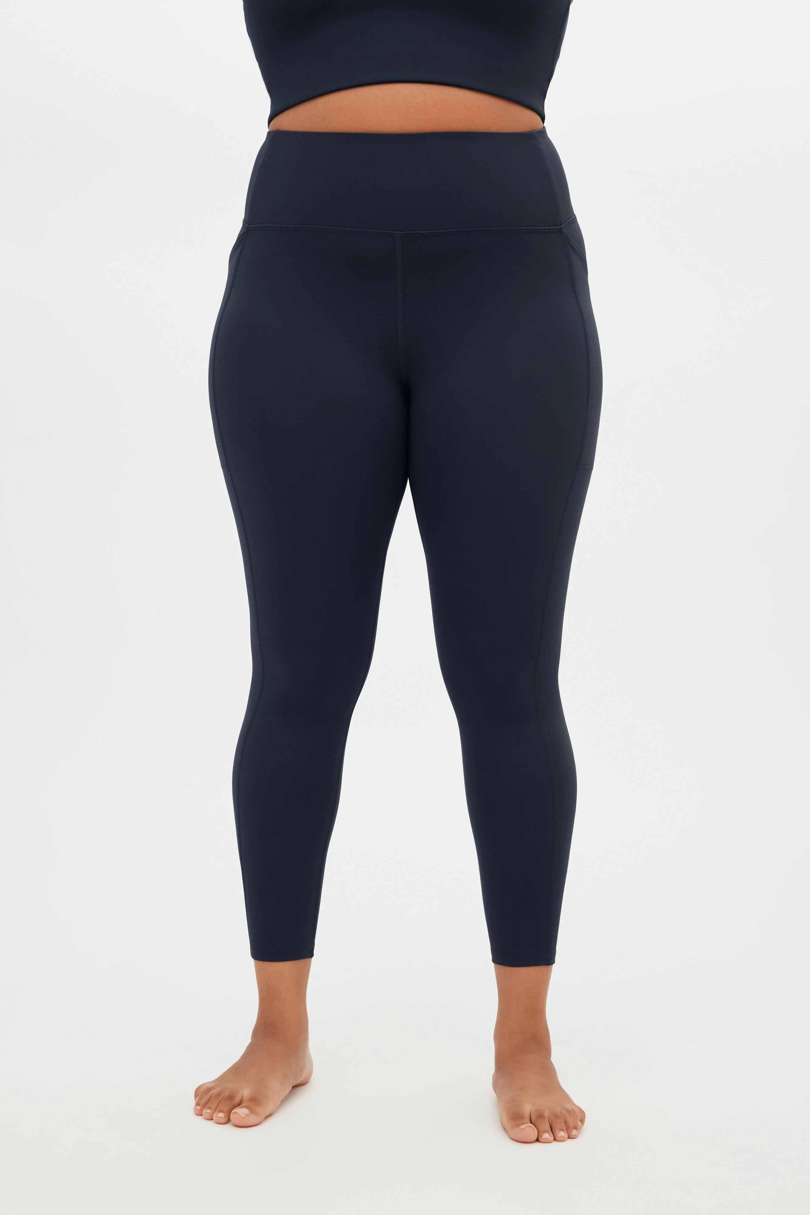 Skyline Compressive Pocket Legging - Image 6